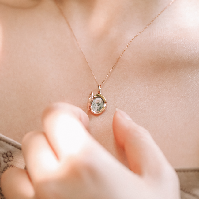 Mori diamond locket